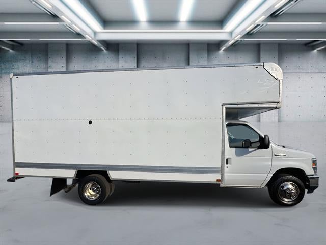 2022 Ford E-Series Cutaway E-450 SD