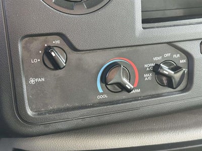 2022 Ford E-Series Cutaway E-450 SD