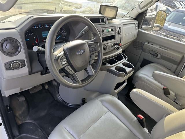 2022 Ford E-Series Cutaway E-450 SD