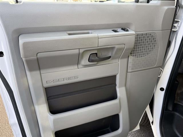 2022 Ford E-Series Cutaway E-450 SD