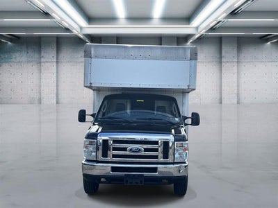2016 Ford Econoline Commercial Cutaway E-450 SD 2dr BOX TRUCK