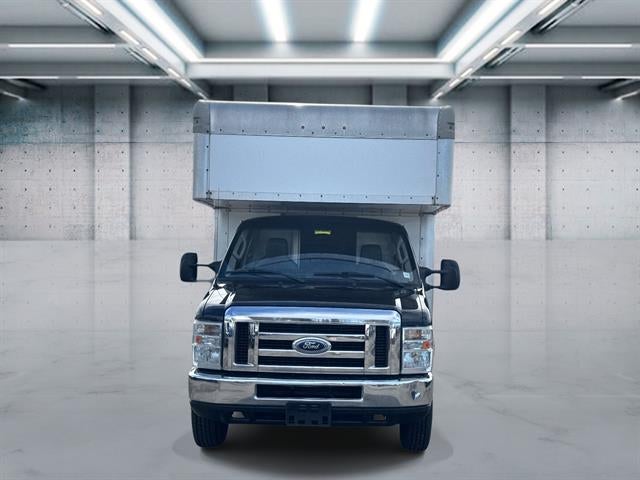2016 Ford Econoline Commercial Cutaway E-450 SD 2dr BOX TRUCK