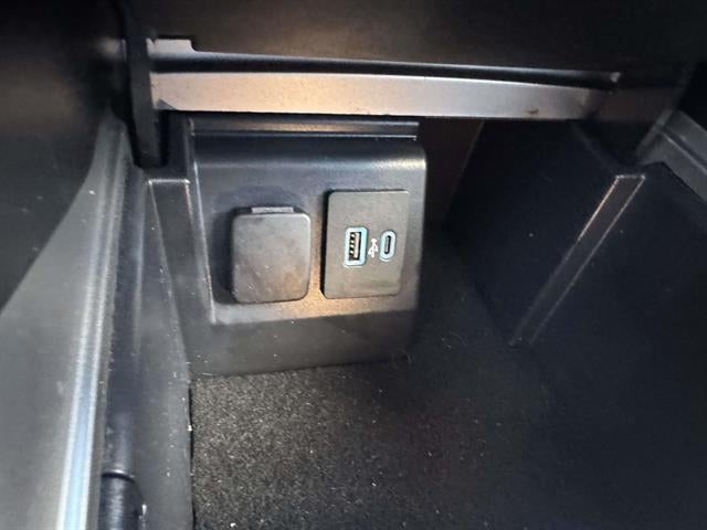 2021 Ford Explorer AWD XLT 4dr SUV