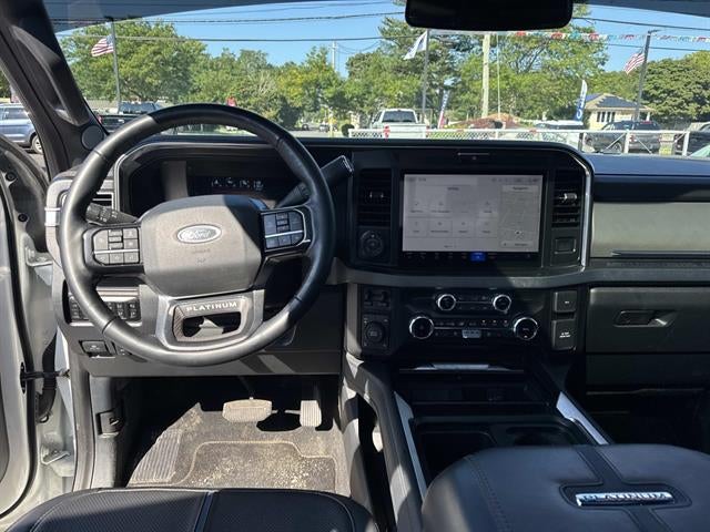 2025 Ford Super Duty F-250 SRW Platinum