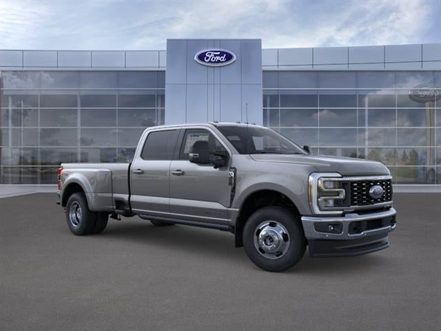 2026 Ford Super Duty F-350 DRW LARIAT