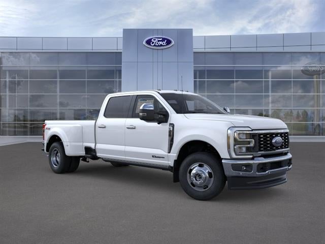 2026 Ford Super Duty F-350 DRW LARIAT