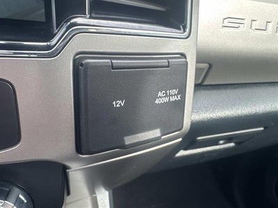2022 Ford Super Duty F-450 DRW Lariat