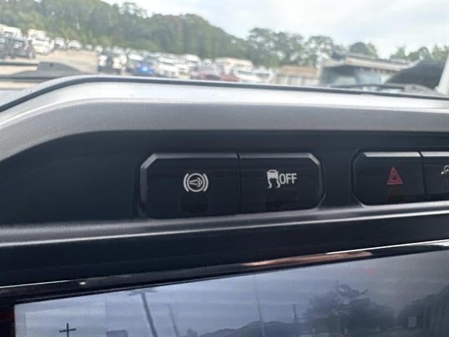 2022 Ford Super Duty F-450 DRW Lariat