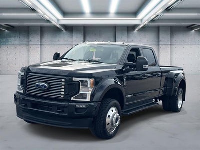 2022 Ford Super Duty F-450 DRW Lariat