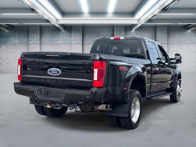 2022 Ford Super Duty F-450 DRW Lariat