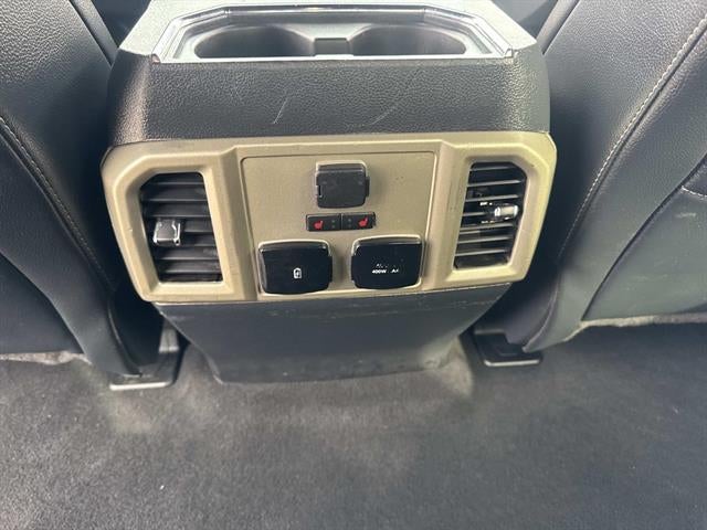 2022 Ford Super Duty F-450 DRW Lariat