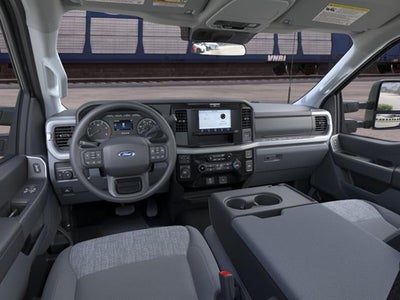 2026 Ford Super Duty F-350 SRW XLT