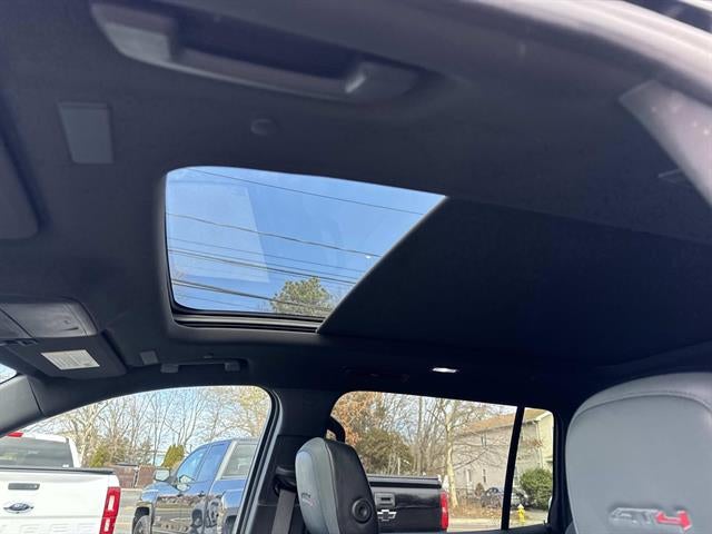 2024 GMC Acadia AT4