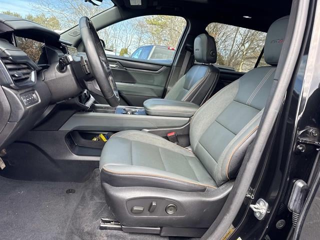 2024 GMC Acadia AT4