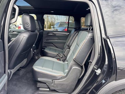 2024 GMC Acadia AT4