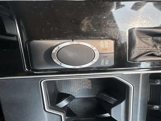 2022 Toyota Tundra 2WD SR5