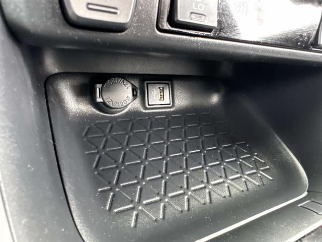 2024 Toyota RAV4 Prime SE