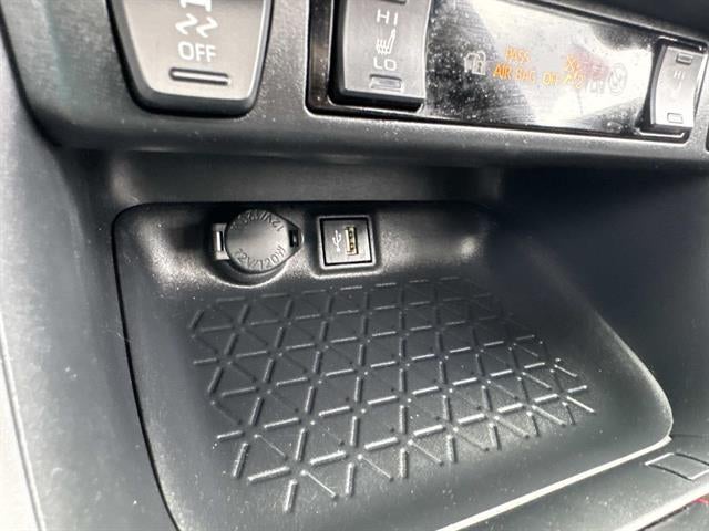 2024 Toyota RAV4 Prime SE