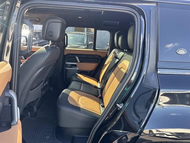 2024 Land Rover Defender 110 P400 X-Dynamic SE